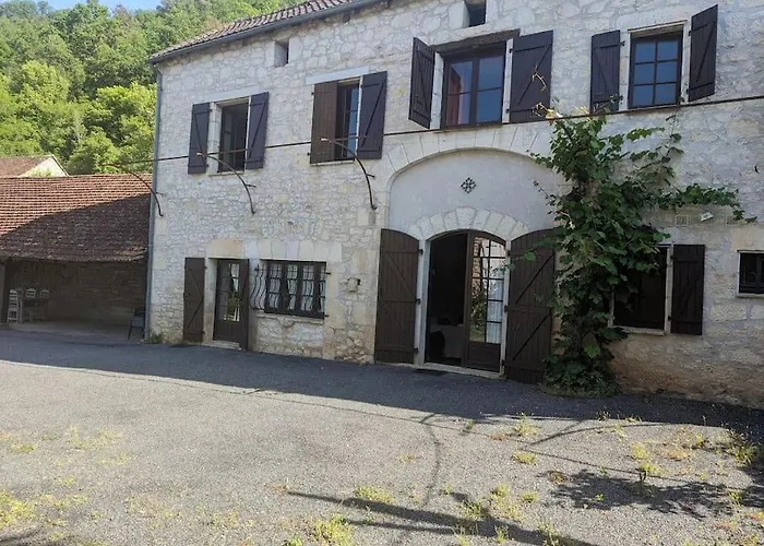 Дом отдыха Sweet Dordogne Between Sarlat-souillac