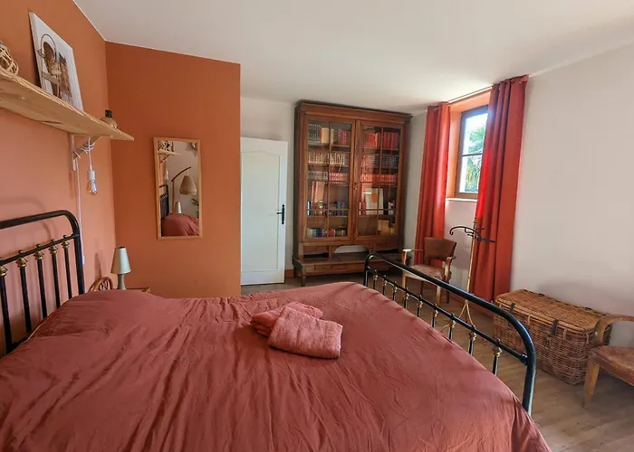 Sweet Dordogne Between Sarlat-souillac